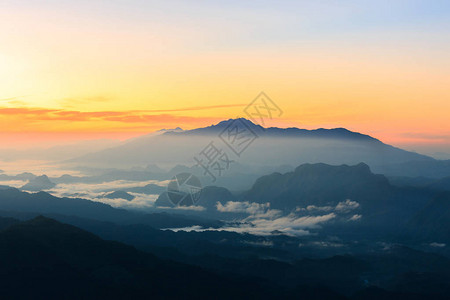 泰国蓝山月光日出蓝色山图片