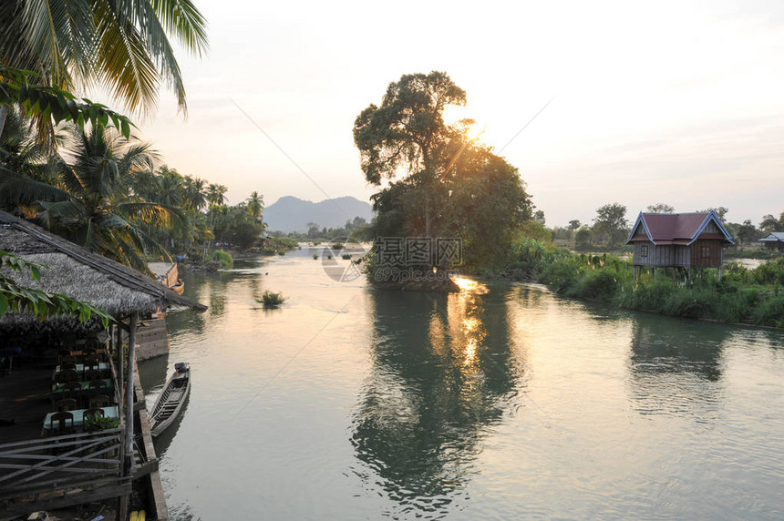 在老挝DonDet岛的图片