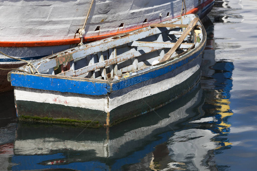 库拉索岛Willemstad的漂浮图片
