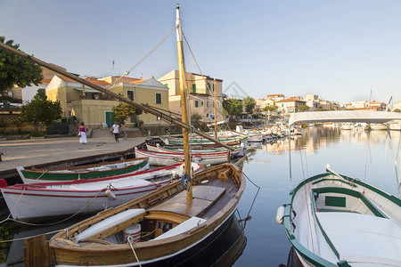 斯坦丁诺意大利撒丁岛北部一个受欢迎的图片