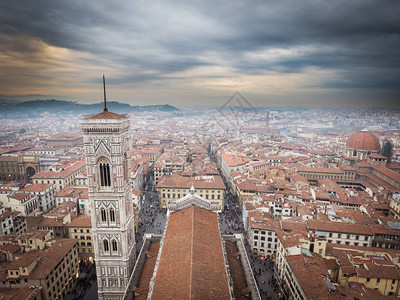 佛罗伦萨风景与乔托钟楼图片