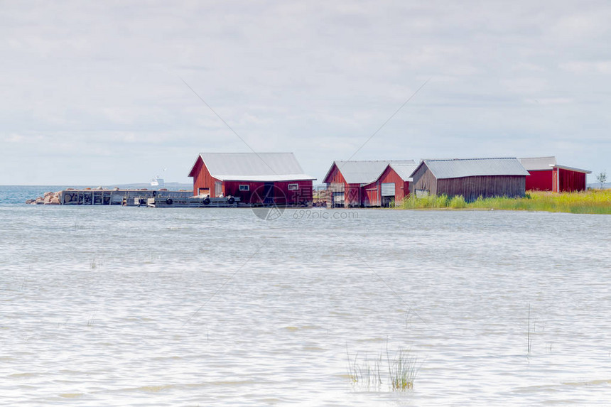 芬兰Aaland群岛红船坞图片