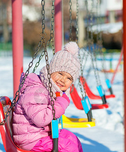 冬日公园户外儿童图片