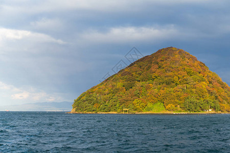 秋天的汤之岛图片