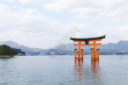 在日本严岛神社的看法图片