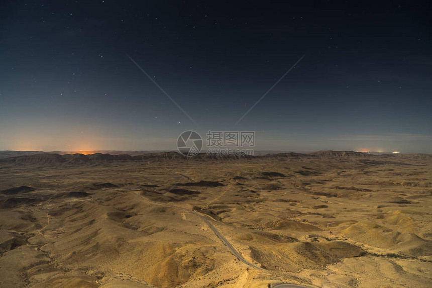 以色列夜间黑暗沙漠图片