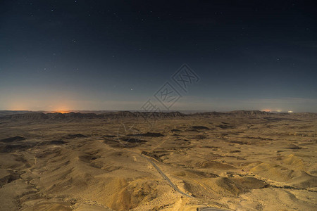 以色列夜间黑暗沙漠图片