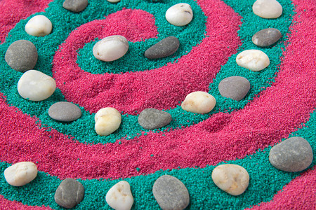 美丽的背景包括彩色沙子贝壳石背景图片