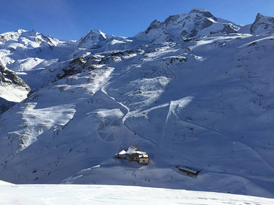 瑞士美丽的冬季雪图片