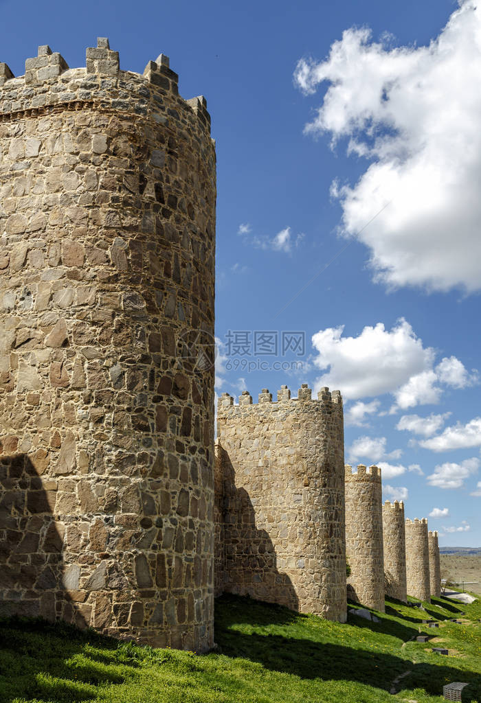 西班牙阿维拉市的中世纪城墙被认为是欧洲图片