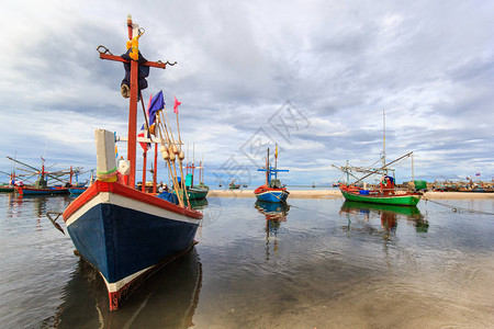 泰国PrachuapkhirikhanHuaHin的渔图片