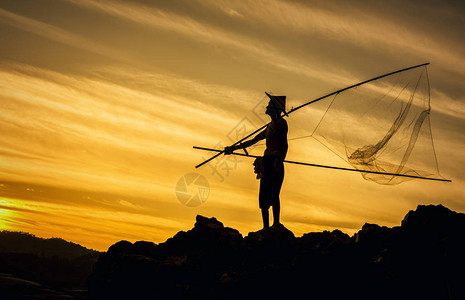 日落的渔夫泰国图片