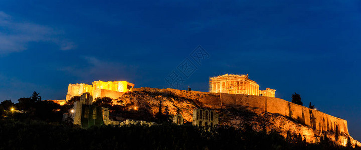 希腊雅典大都会深蓝天图片