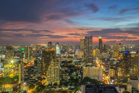 曼谷市景黄昏高楼商业区泰国曼谷图片