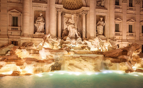 意大利罗马夜间Trevi喷泉Fontanadi图片
