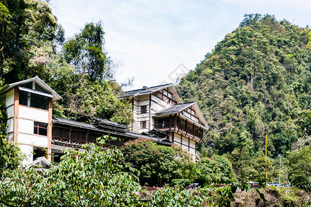 去旅行春季象山区龙胜温泉森林公园江底村青山公寓楼图片