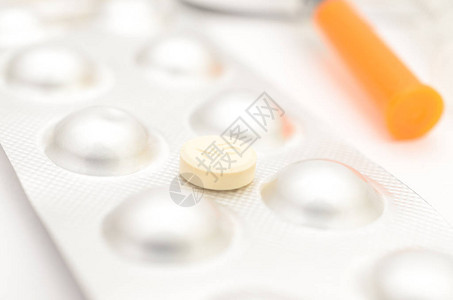 成套避孕药片无轻背景的避孕药片为医疗图片