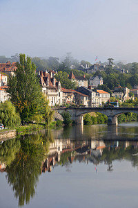 法国Perigord镇的图片景色与图片