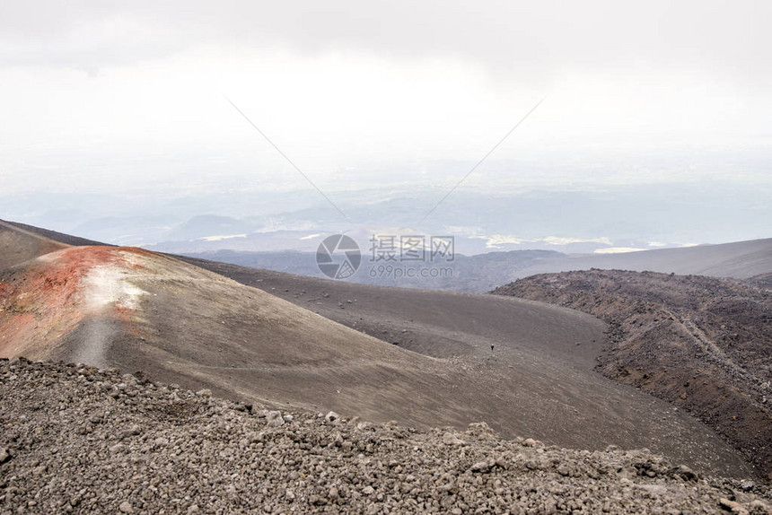 埃特纳火山口和火山景观图片
