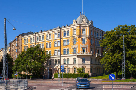 赫尔辛基夏季街道和路图片