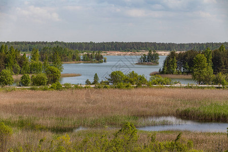 河道采砂废弃的采砂场背景