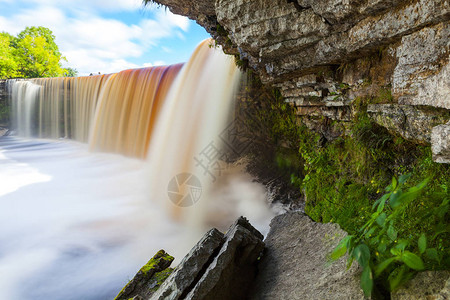 Jagala是爱沙尼亚最大的瀑布长期的日拍摄关闭水因沼图片