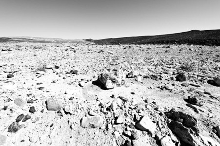 以色列内盖夫沙漠的岩石山丘以色列南部沙漠中沙漠岩层的壮丽景图片
