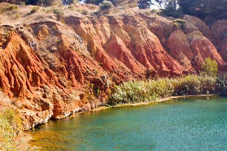 意大利Apulia的铝土采石高清图片