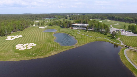 高尔夫球场的空中观光景色绿色和图片