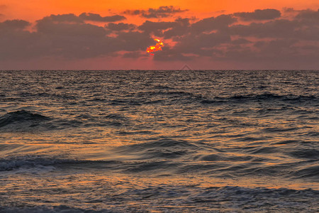 地中海的日落图片