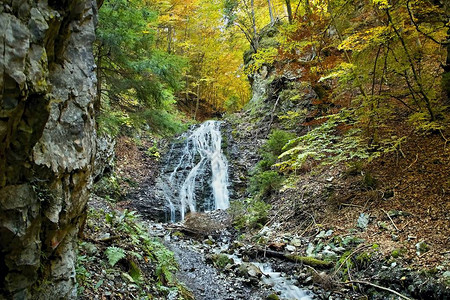 RuzomberokCutkovska谷Jamisne瀑布图片