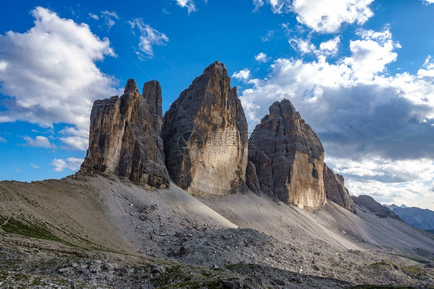 在意大利南蒂罗尔州多洛米特的Dolomites图片