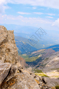 从奥林匹斯山顶部打开的景观图片