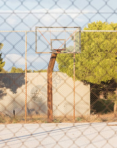 被遗弃的希腊篮球法庭图片