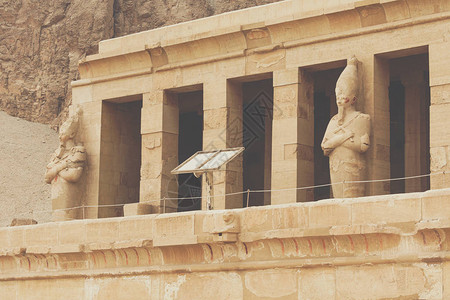 伟大的哈茨普苏特神庙埃及卡背景图片