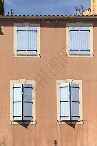 传统的法国窗户图片
