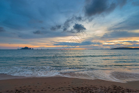 沙滩安达曼海和泰国美丽的风景图片