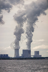 多煤化石燃料发电厂烟囱排放碳迪图片