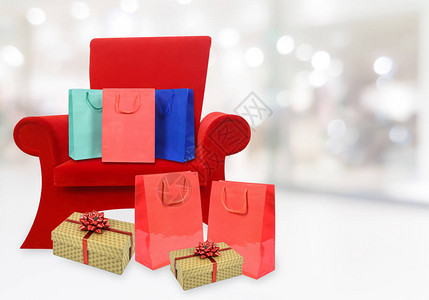 圣诞老人的红色扶手椅和圣诞礼物综合图象图片