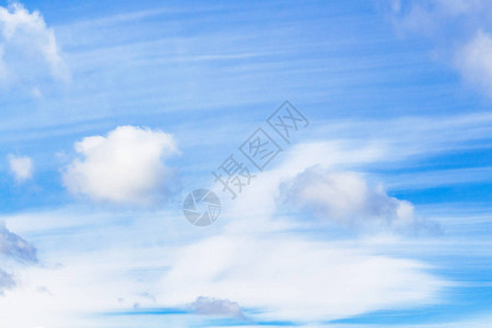 前往冰岛秋日冰岛蓝天白云图片