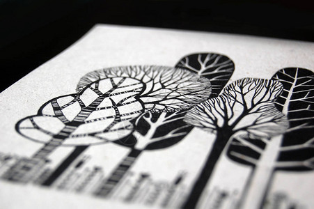 树木和花朵的插图细节图片