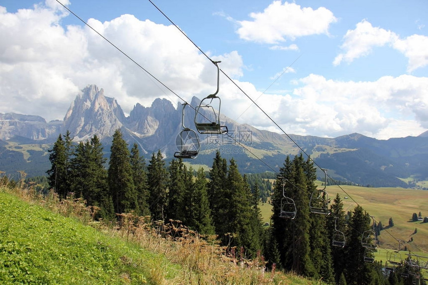 Cableway一种运输车辆的运输图片