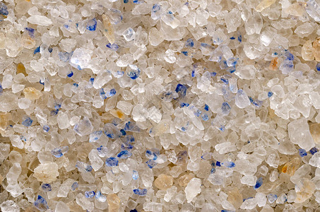 波斯蓝盐晶体特写表面和背景来自伊朗的细岩盐蓝色出现在形成晶体结构的过程中背景