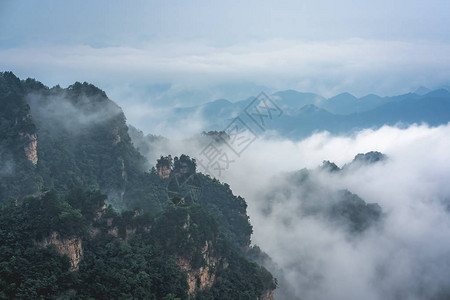湖南省伍林源Wwlingyuan著名旅游景点张家江公园天津山石图片