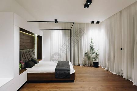 美丽公寓的现代豪华卧室内部图片