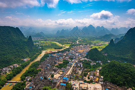 深圳坪山区广西兴坪喀斯特山地景观背景