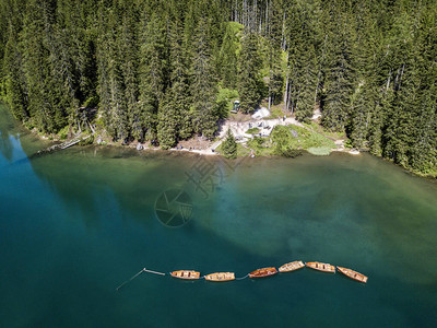 Braies湖空中视图图片