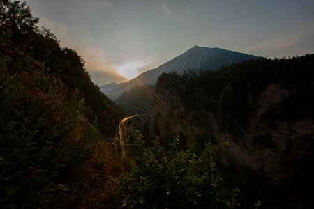 瑞士的冰川快递LandwasserV高清图片