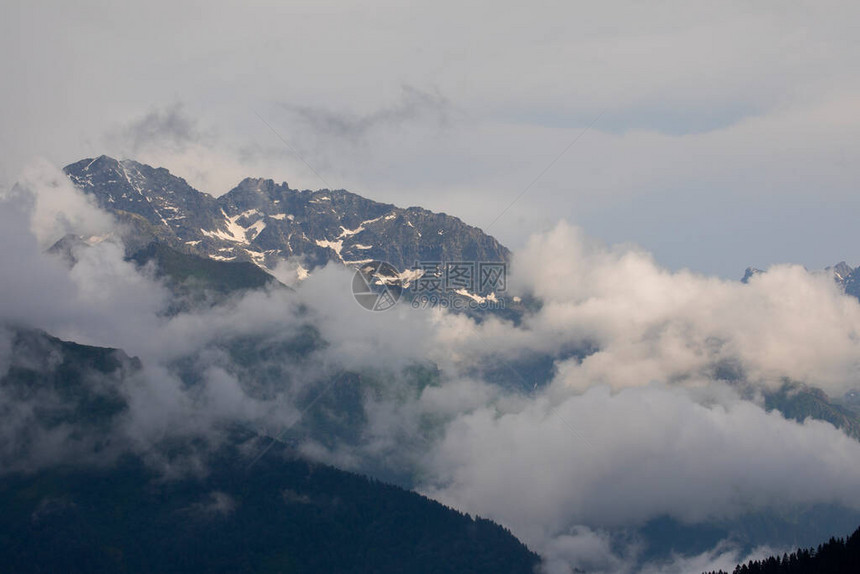 黑海土耳其的Badara高原Rize图片