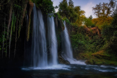 土耳其安塔利亚市上杜恩瀑布公园高清图片